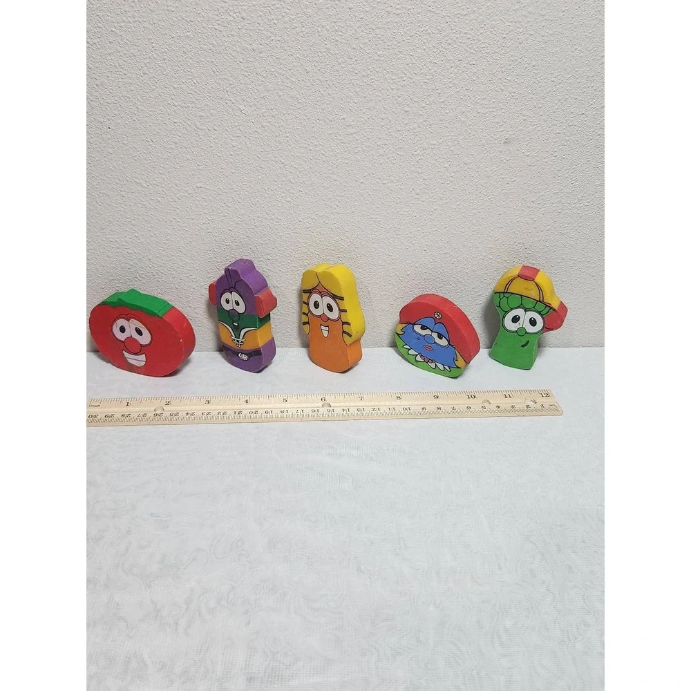 Vintage VeggieTales Eraser Set Bob Larryboy Junior Asparagus 5pc